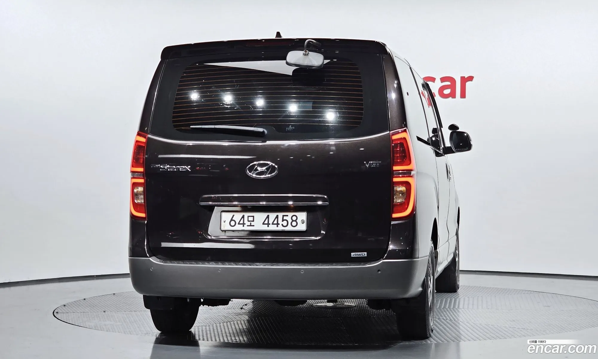 Hyundai Grand Starex 2018 — 18
