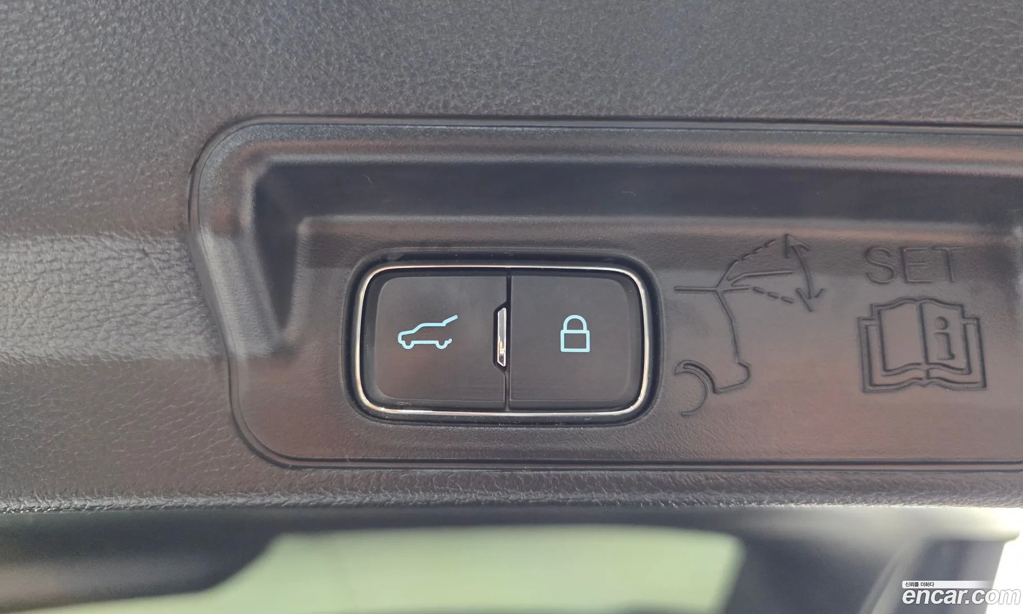 Ford Explorer 6th Gen 2021 1FMSK8FH8MGA35599 — 19