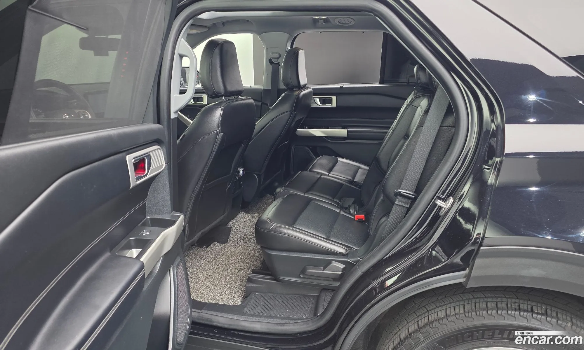 Ford Explorer 6th Gen 2021 1FMSK8FH8MGA35599 — 16