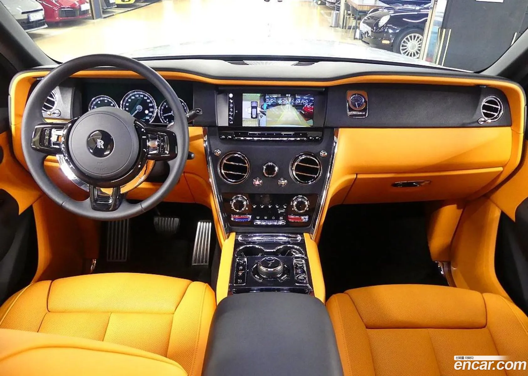 Rolls-Royce Cullinan 2023 — 10