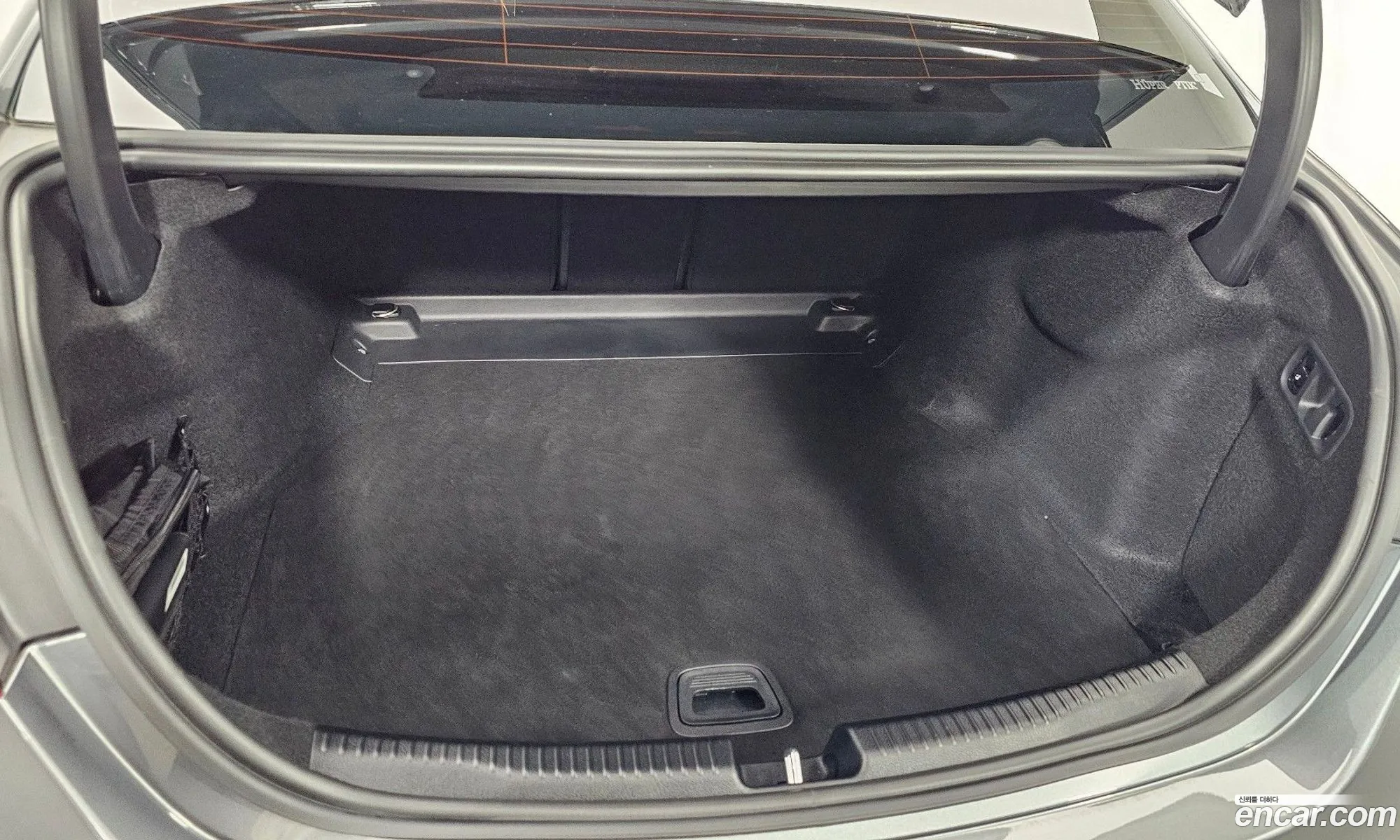 Mercedes-Benz C-Class W206 2022 — 19