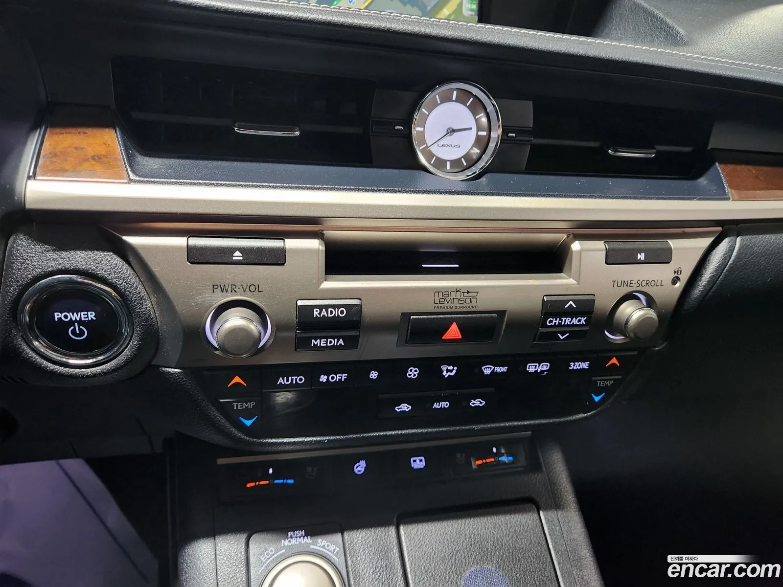 Lexus ES300h 2014 — 8