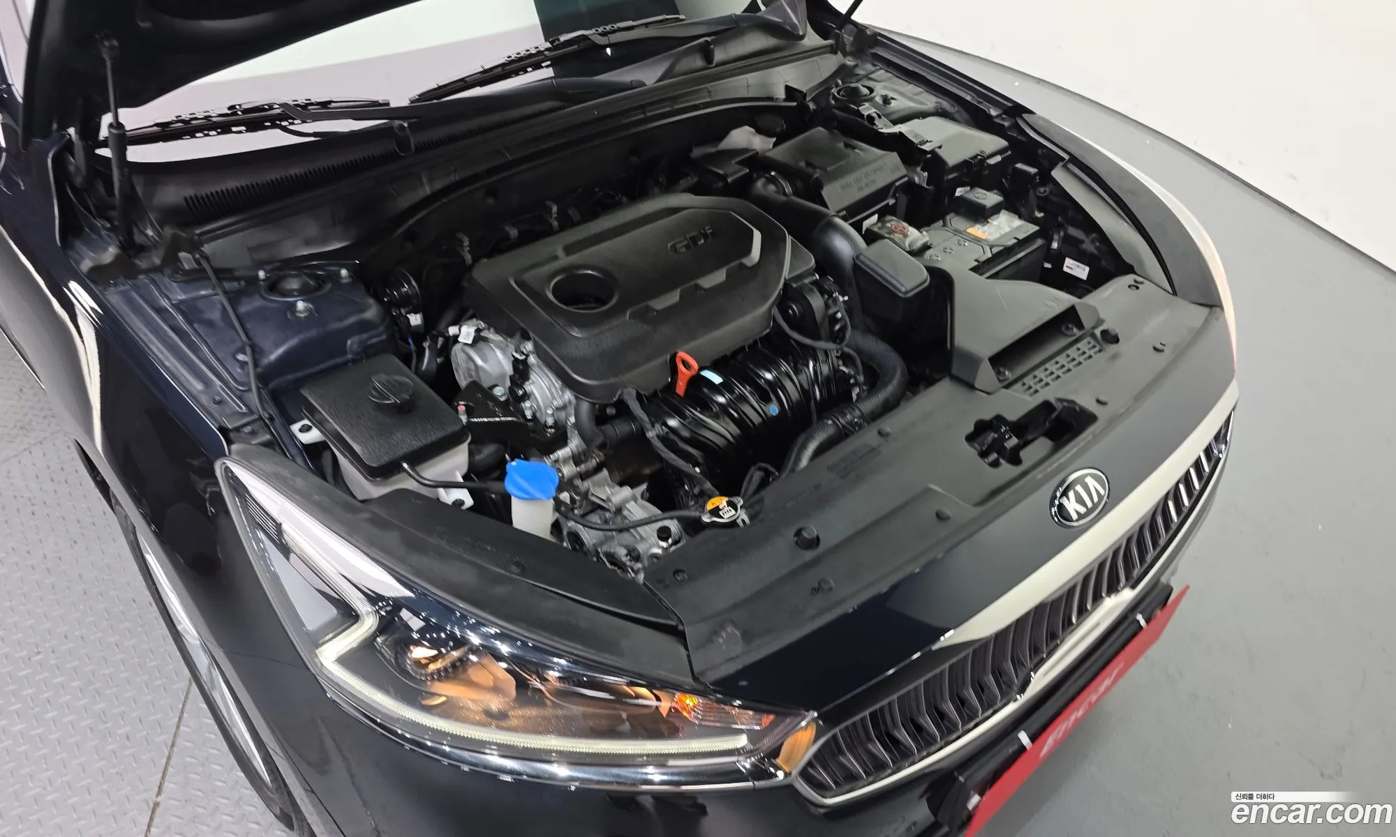 Kia K7 2019 — 11