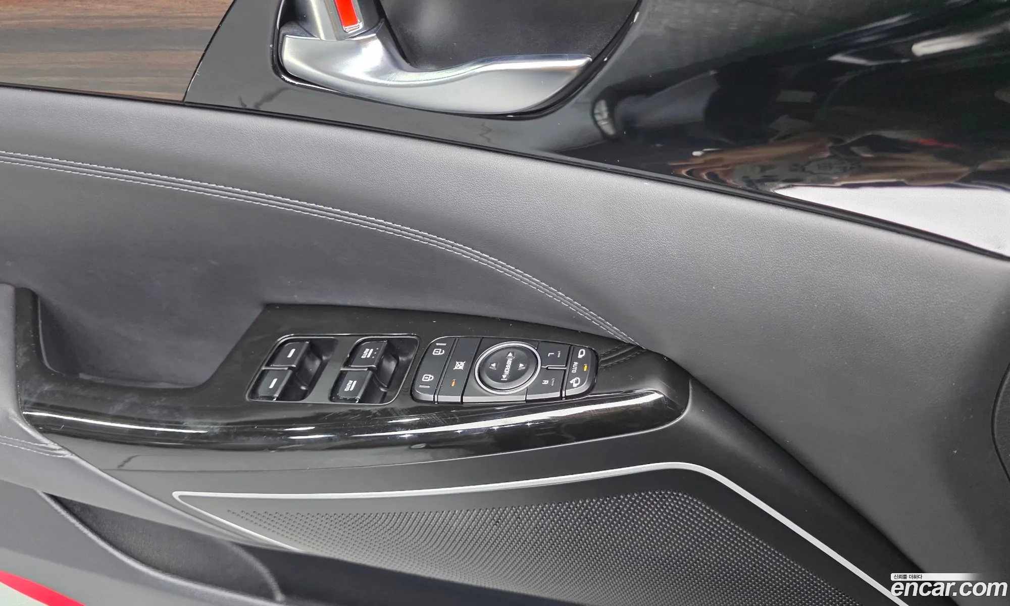 Kia K7 2019 — 18