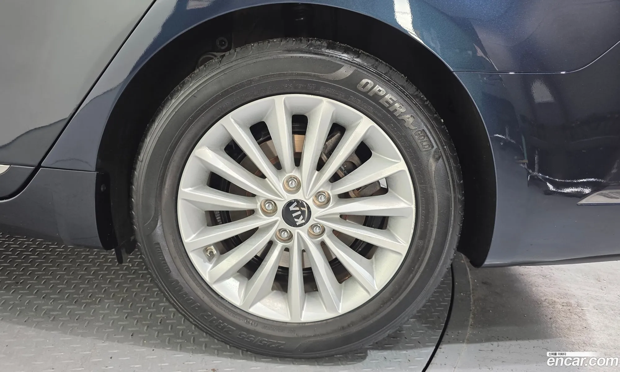 Kia K7 2019 — 2