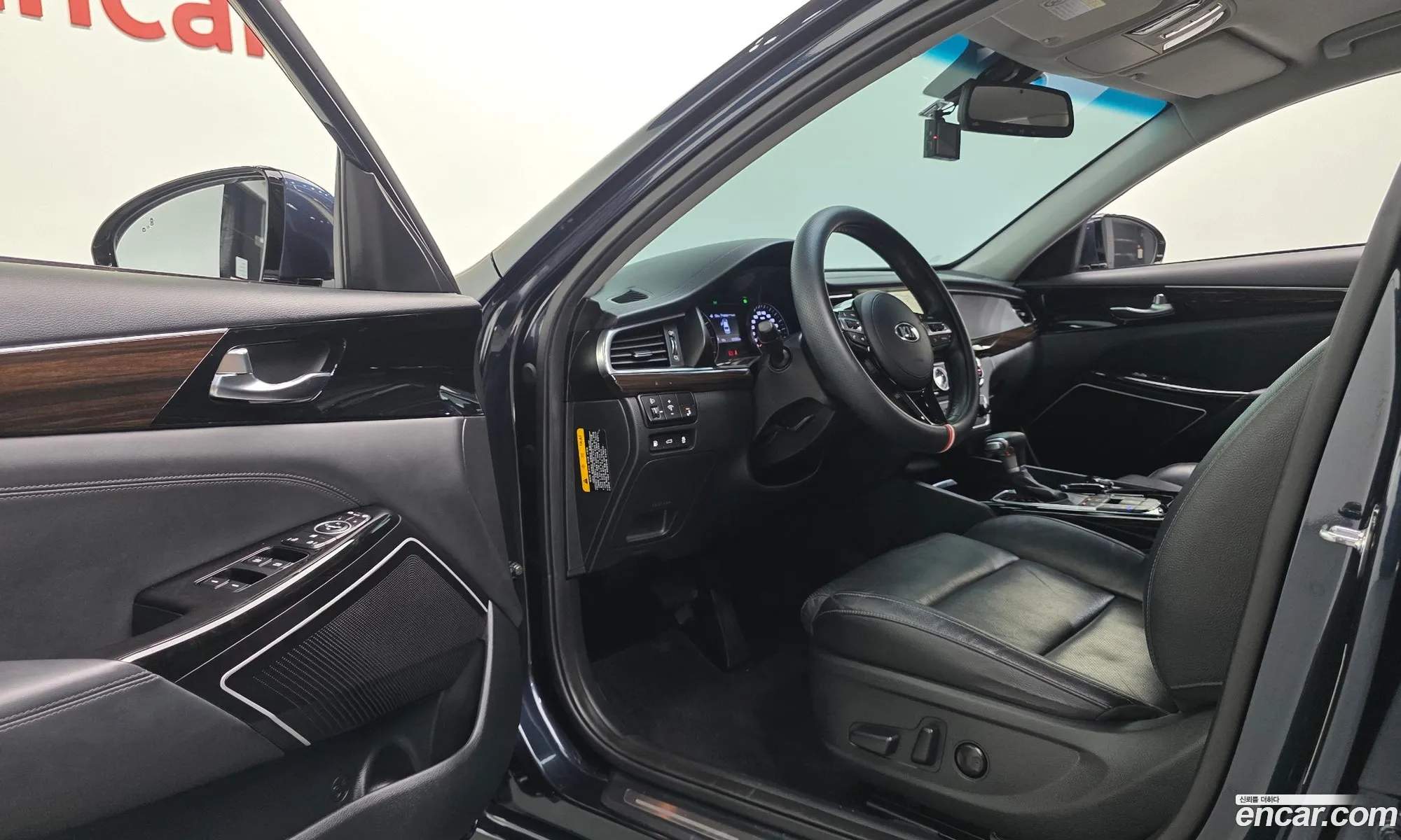 Kia K7 2019 — 12