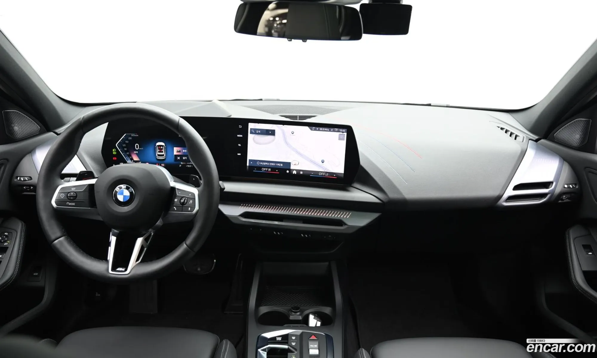 BMW 1 Series 2025 — 15