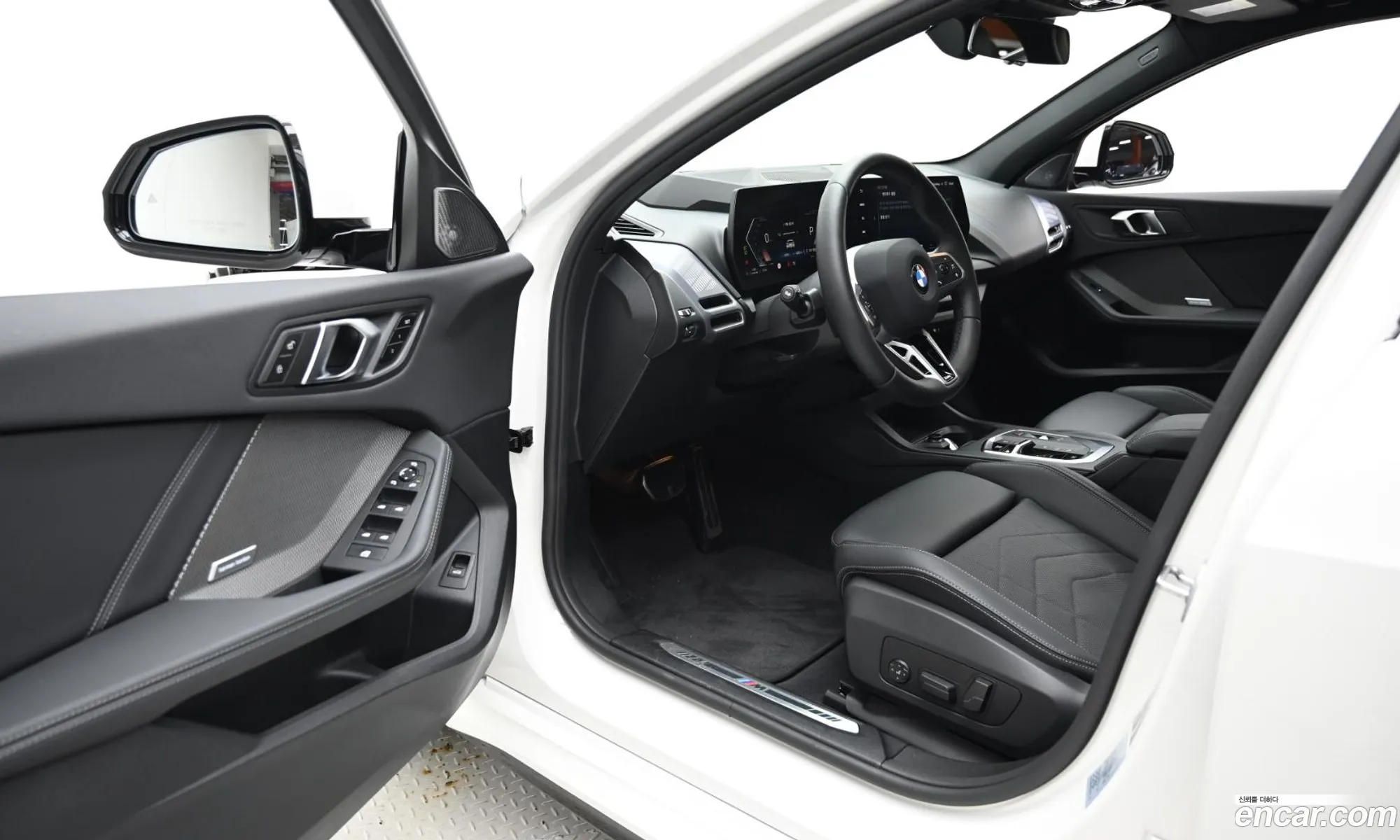 BMW 1 Series 2025 — 14