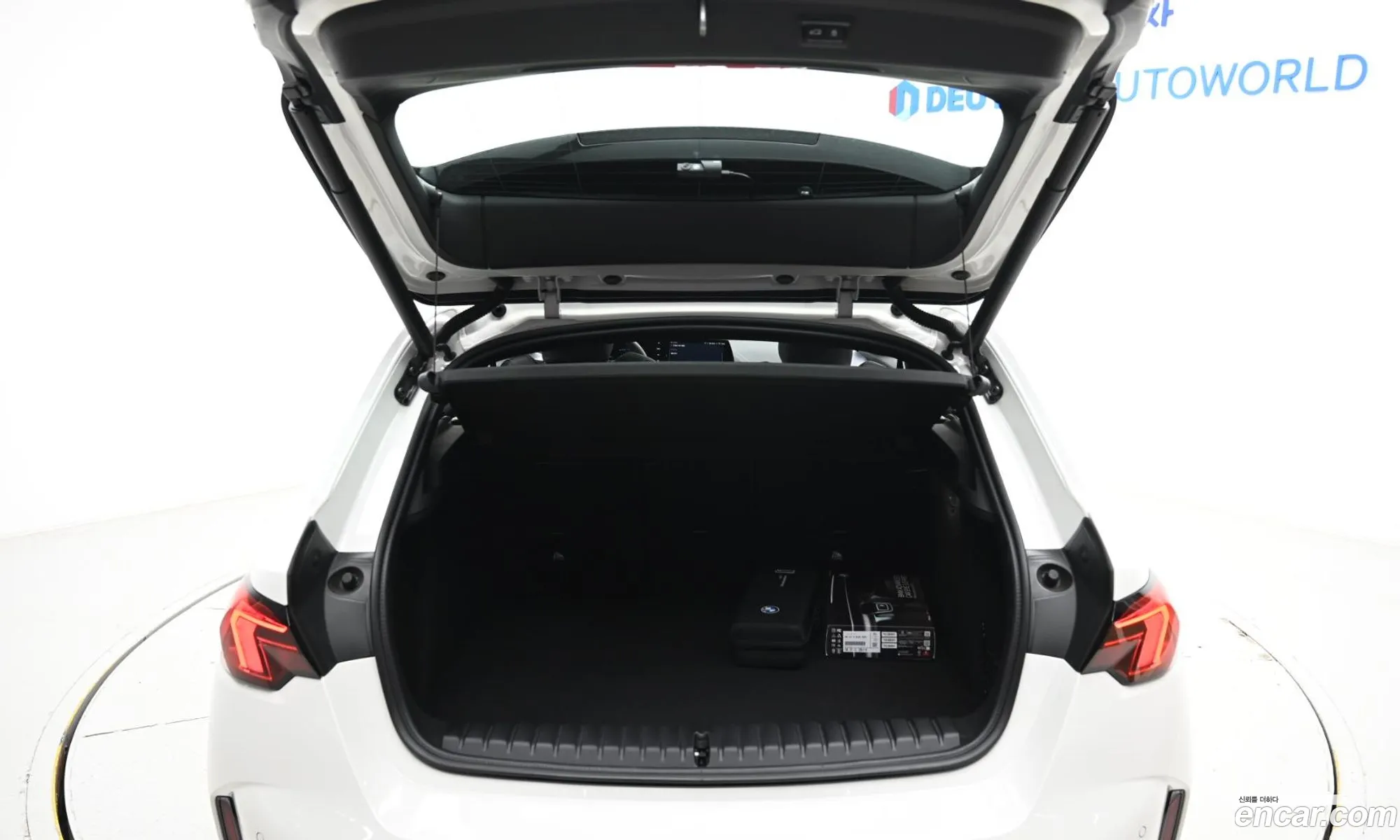 BMW 1 Series 2025 — 18