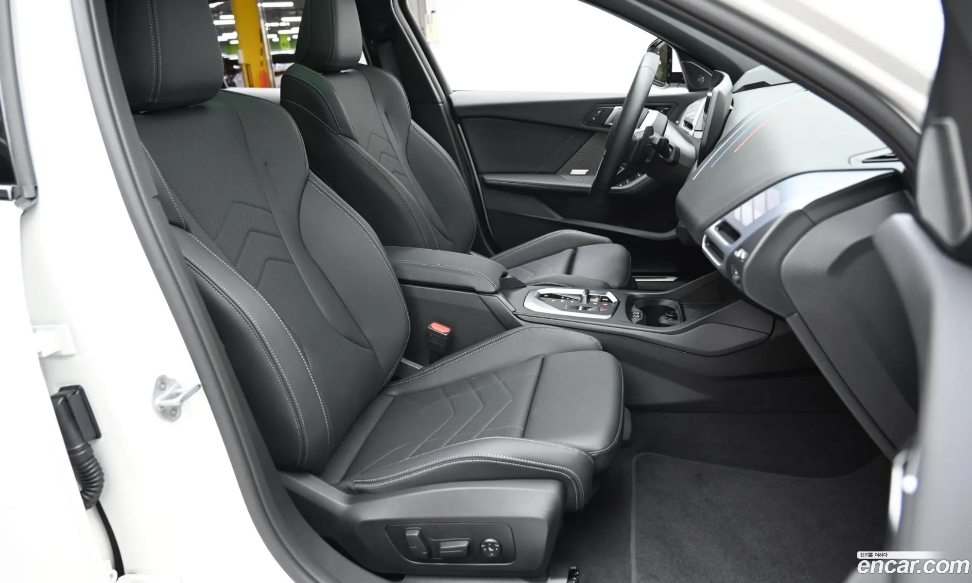 BMW 1 Series 2025 — 6