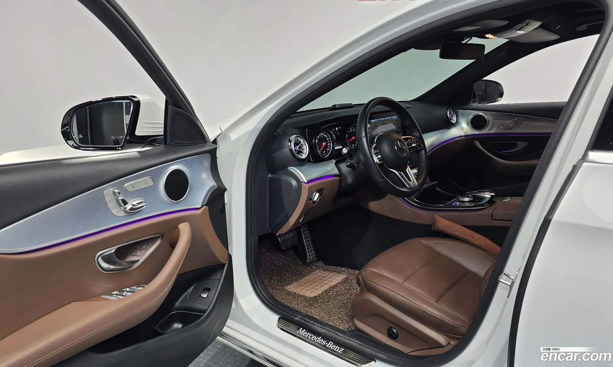 Mercedes-Benz E-Class W213 2019 WDDZF4FB1LA701625 — 11