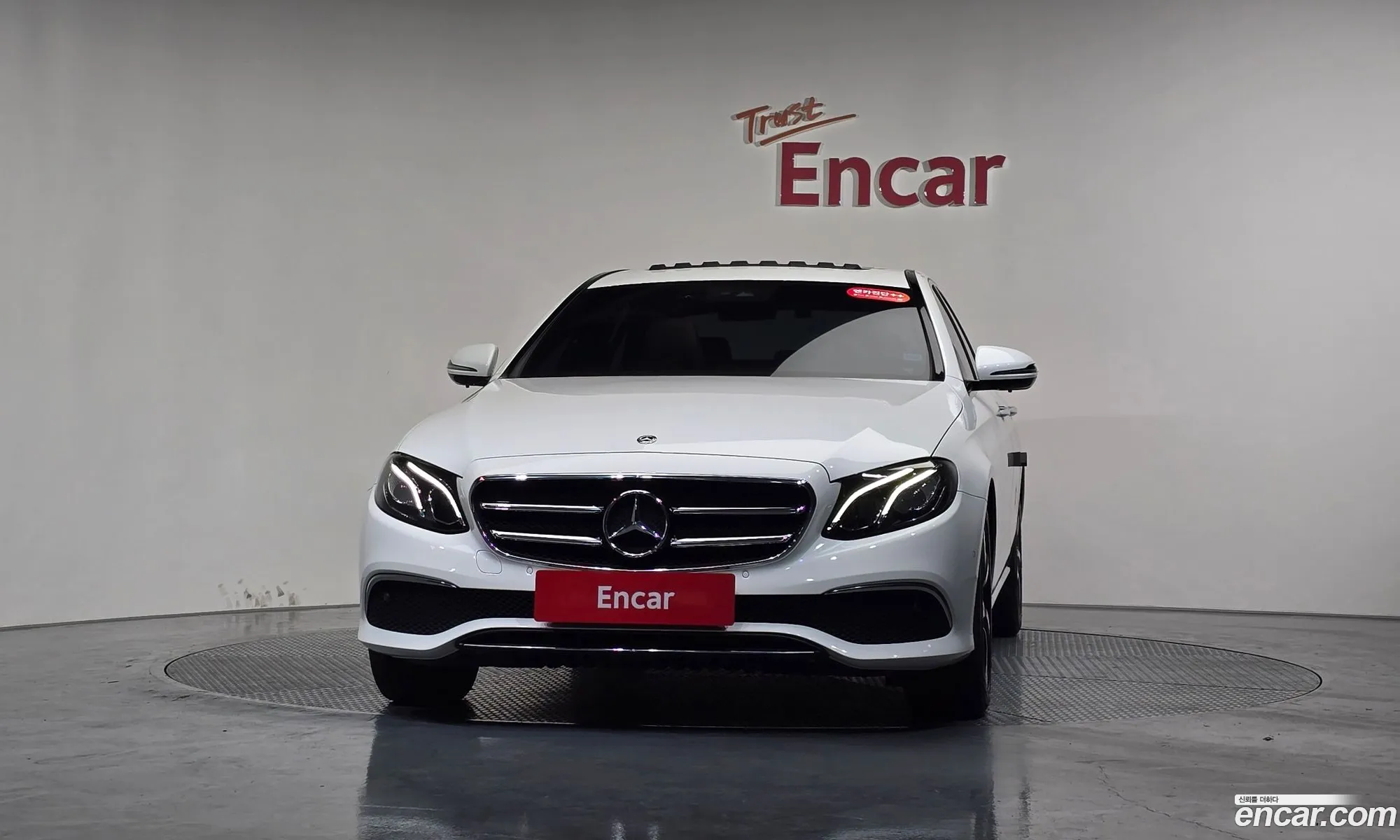 Mercedes-Benz E-Class W213 2019 WDDZF4FB1LA701625 — 17
