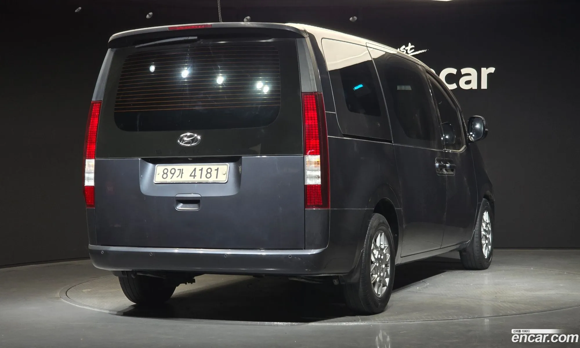Hyundai Staria 2021 — 19