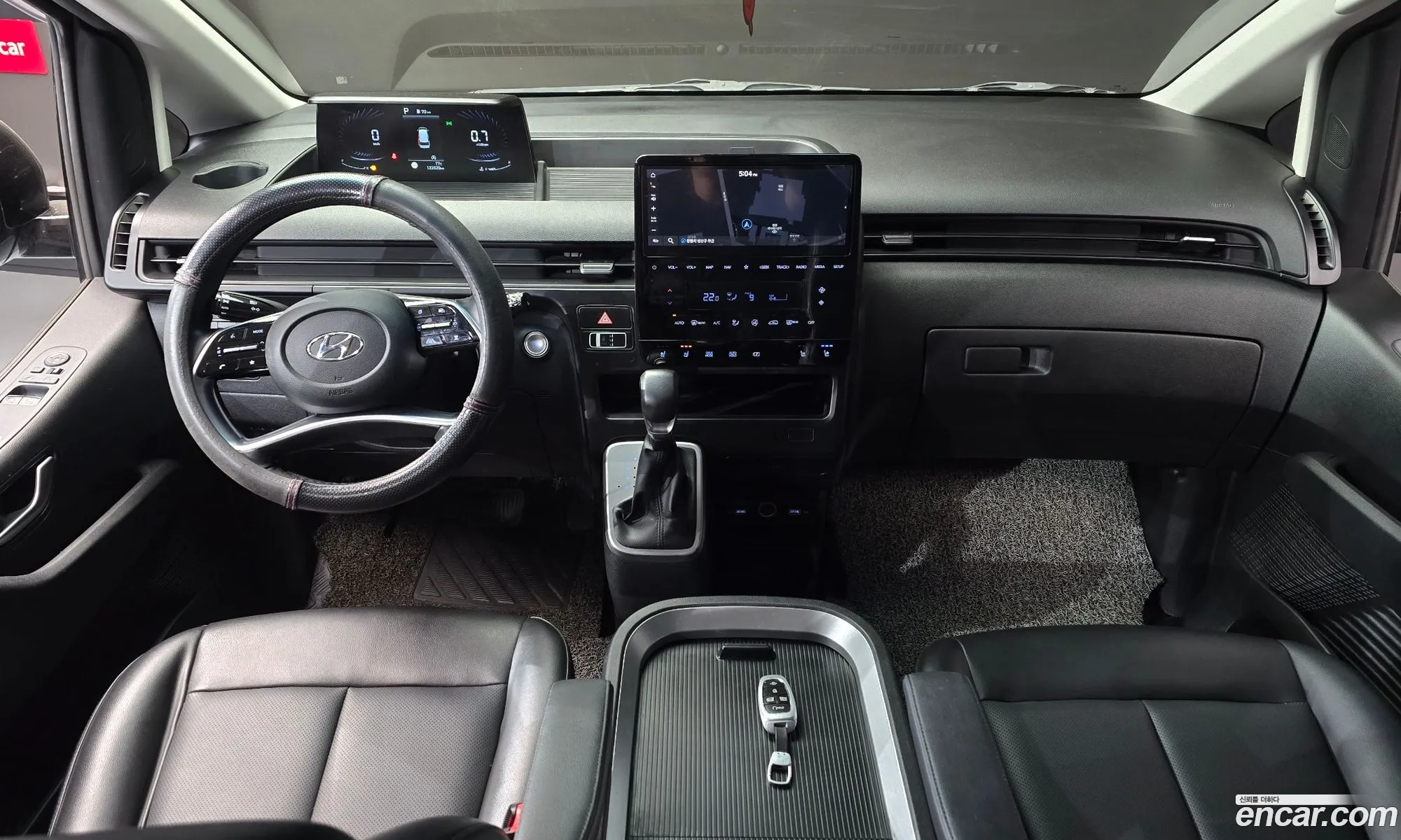 Hyundai Staria 2021 — 18