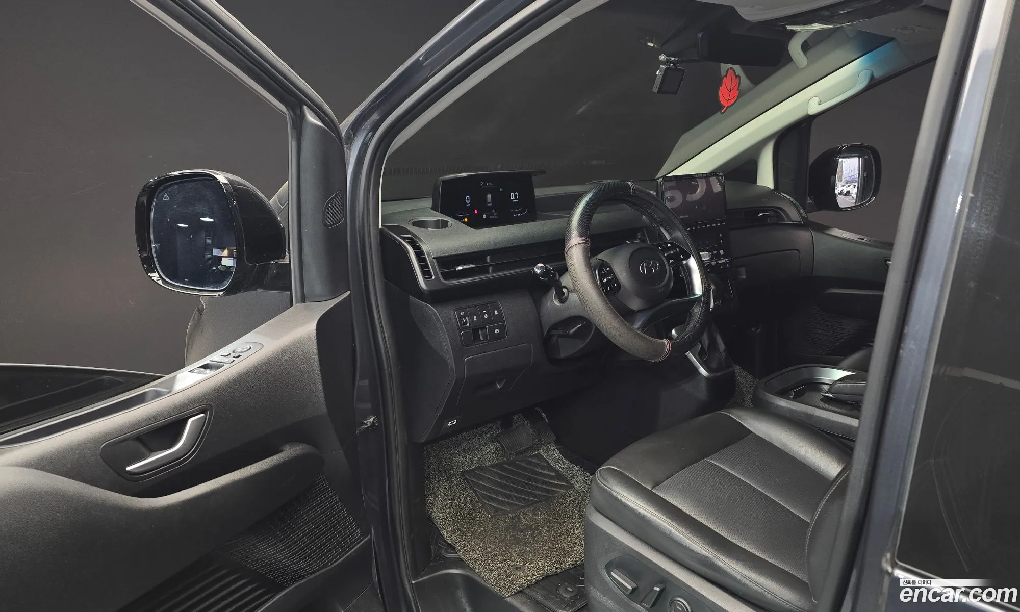 Hyundai Staria 2021 — 5