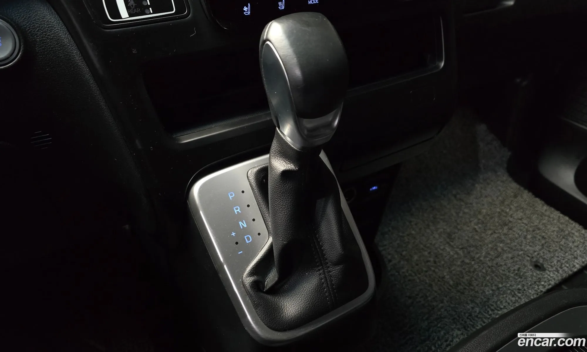 Hyundai Staria 2021 — 14