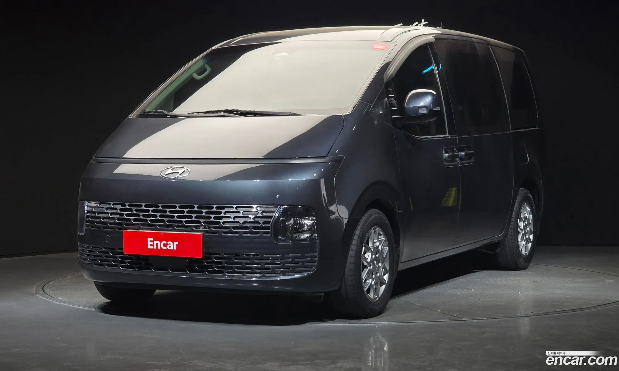 Hyundai Staria 2021 — 16