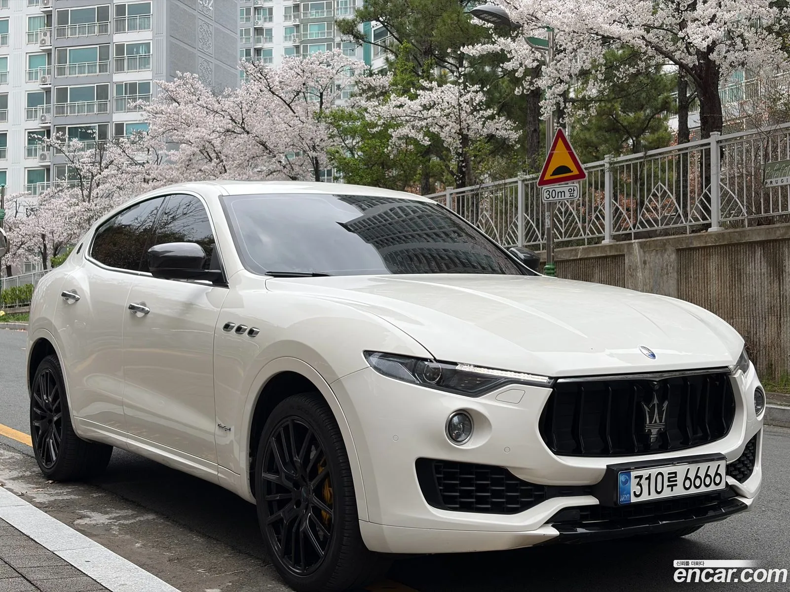 Maserati Levante 2018 — 16