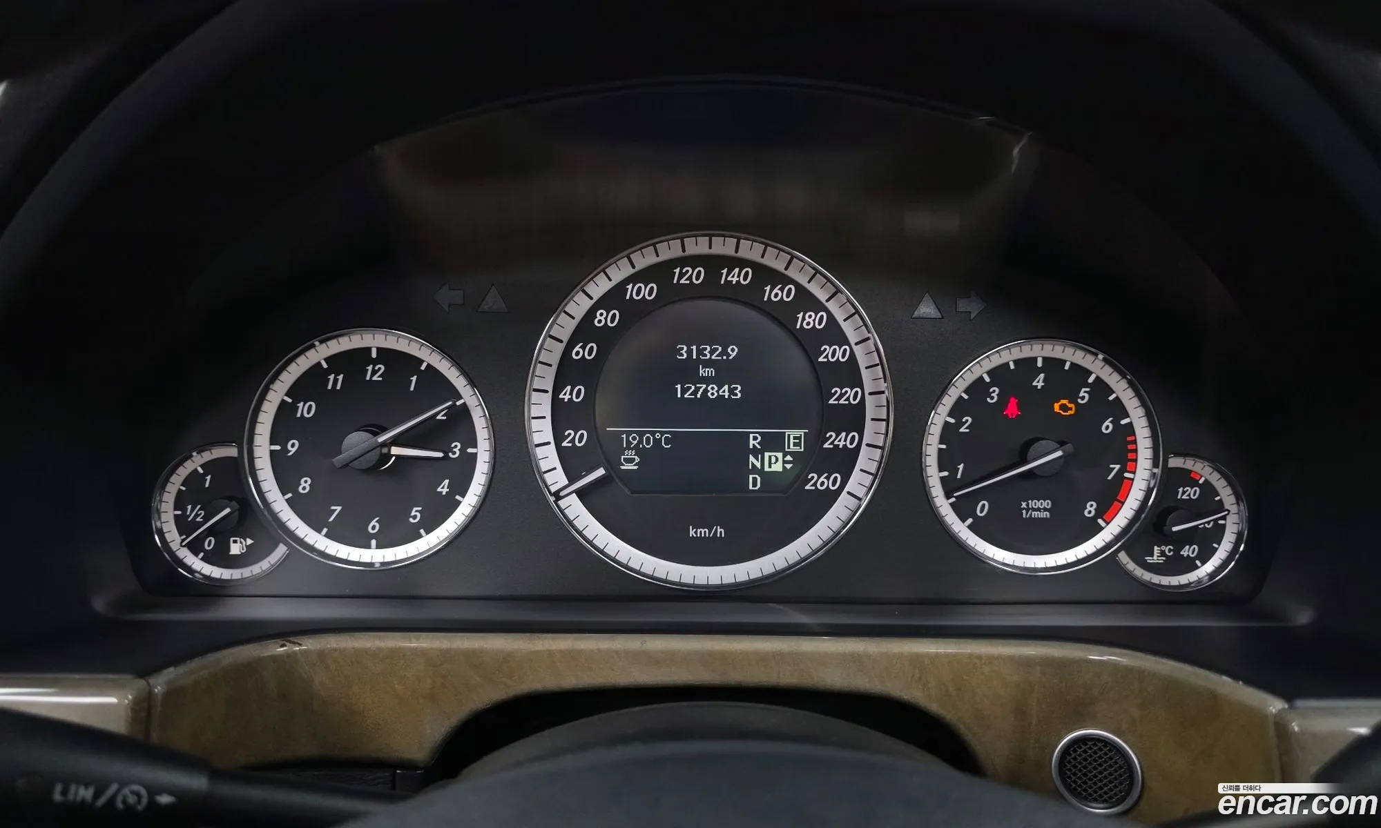 Mercedes-Benz E-Class W212 2010 WDDHF5DB8BA313844 — 2