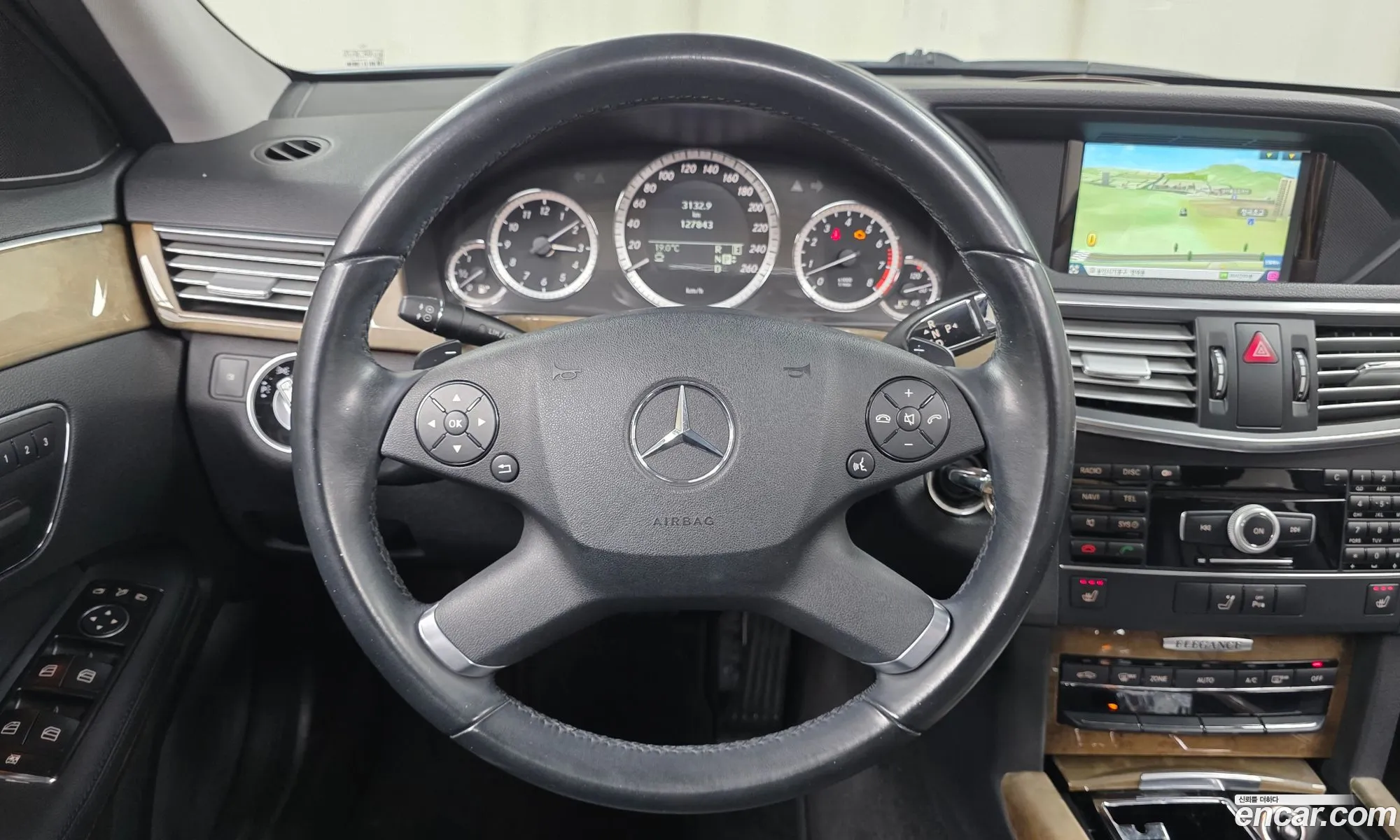 Mercedes-Benz E-Class W212 2010 WDDHF5DB8BA313844 — 15