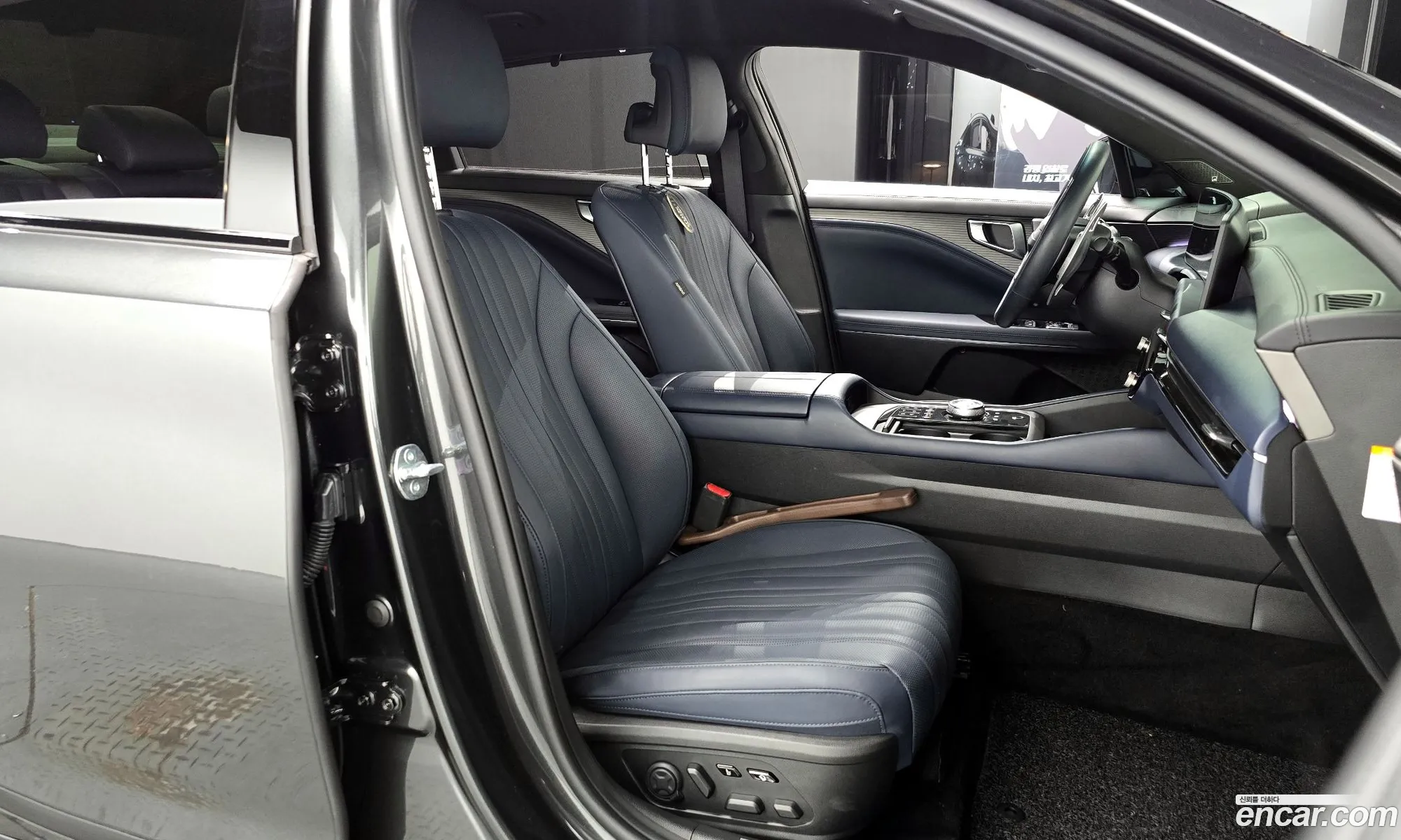 Kia K8 Hybrid 2024 — 15