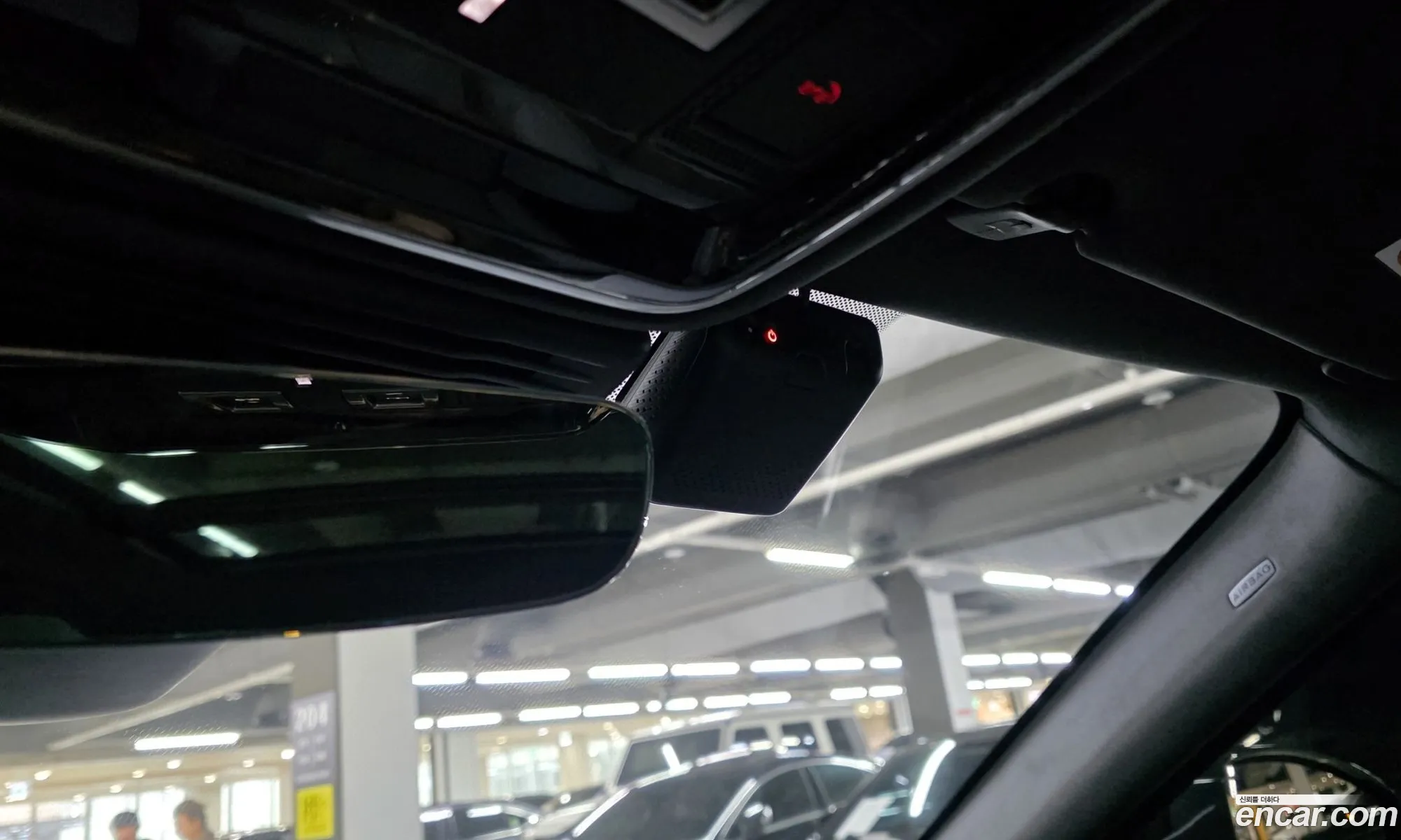 Land Rover Range Rover Velar 2024 — 2