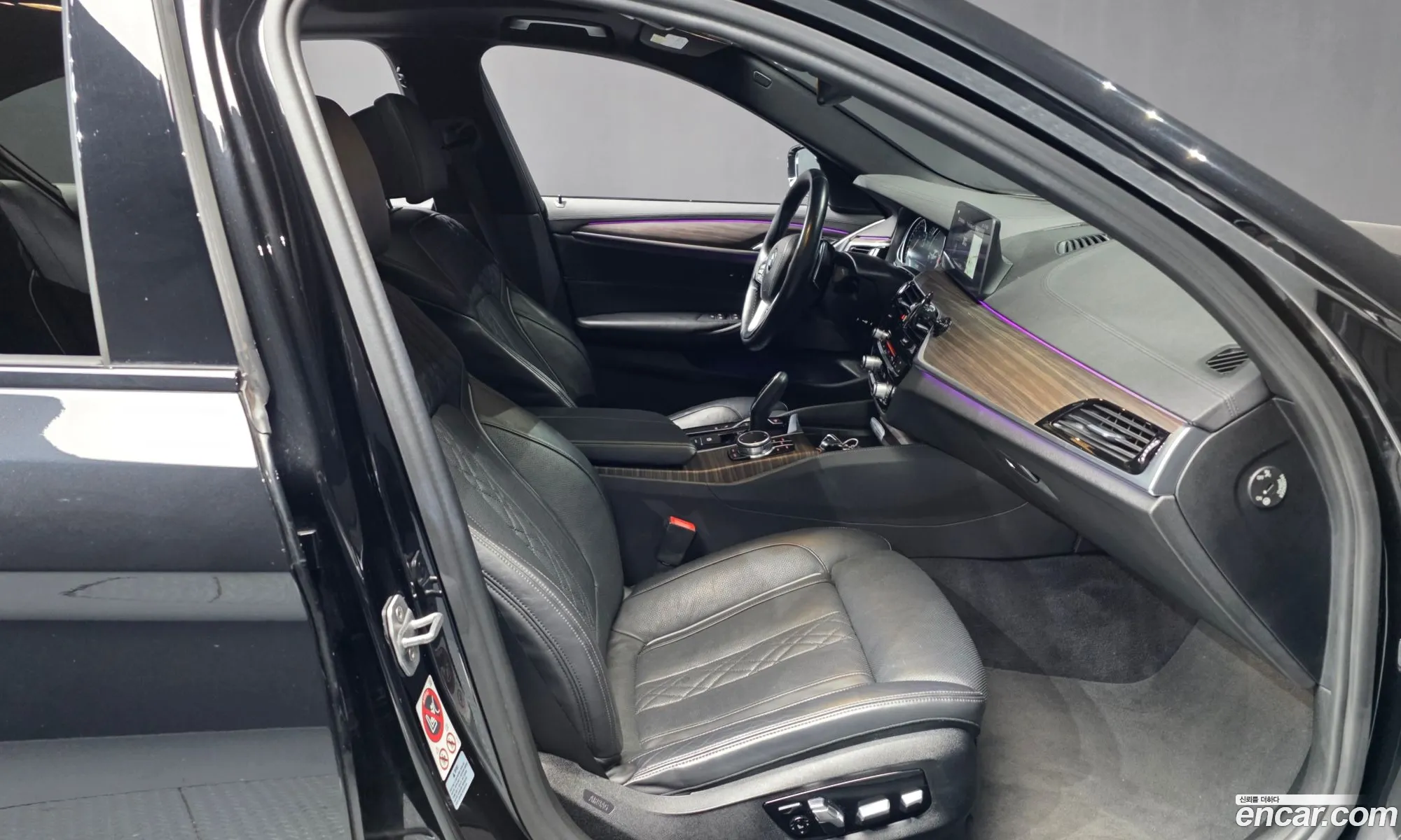 BMW 5 Series 2017 WBAJD310XHG476474 — 12