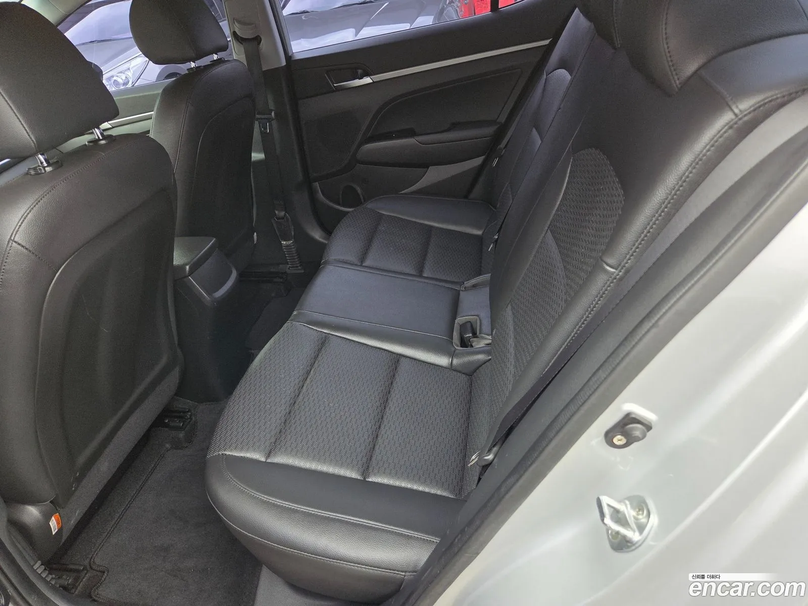 Hyundai Elantra AD 2019 — 5