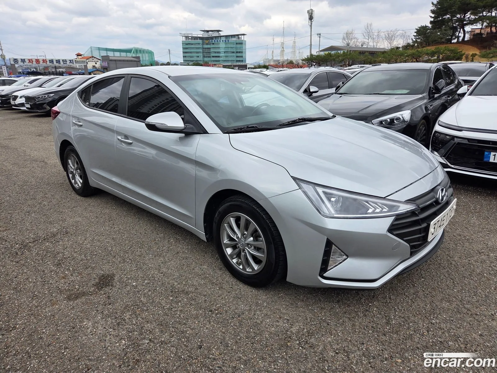 Hyundai Elantra AD 2019 — 3
