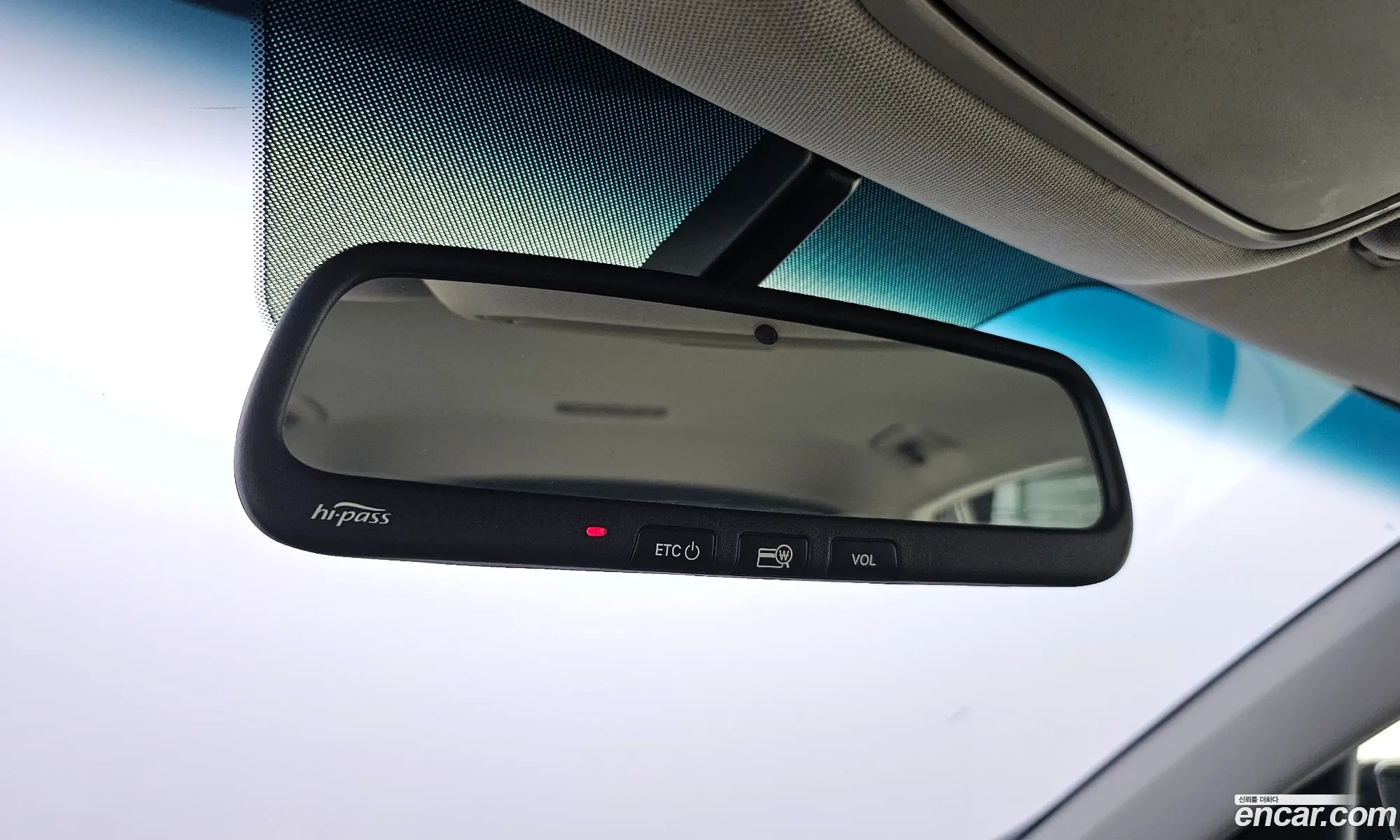 Kia K5 Hybrid 2016 — 19