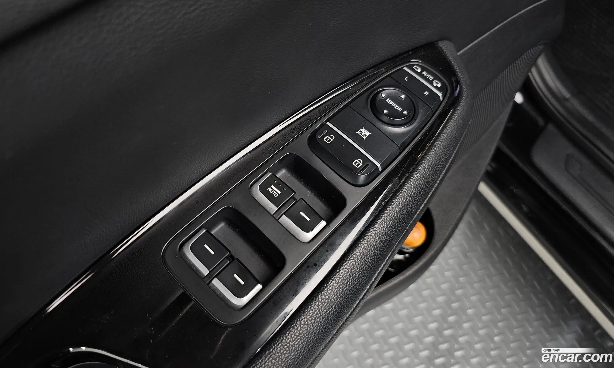 Kia K5 Hybrid 2016 — 16