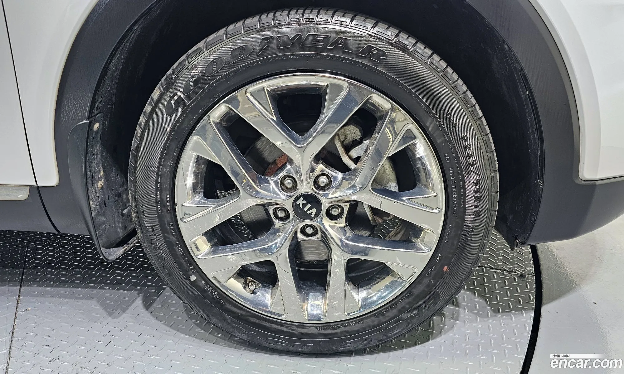 Kia Sorento 2019 — 19