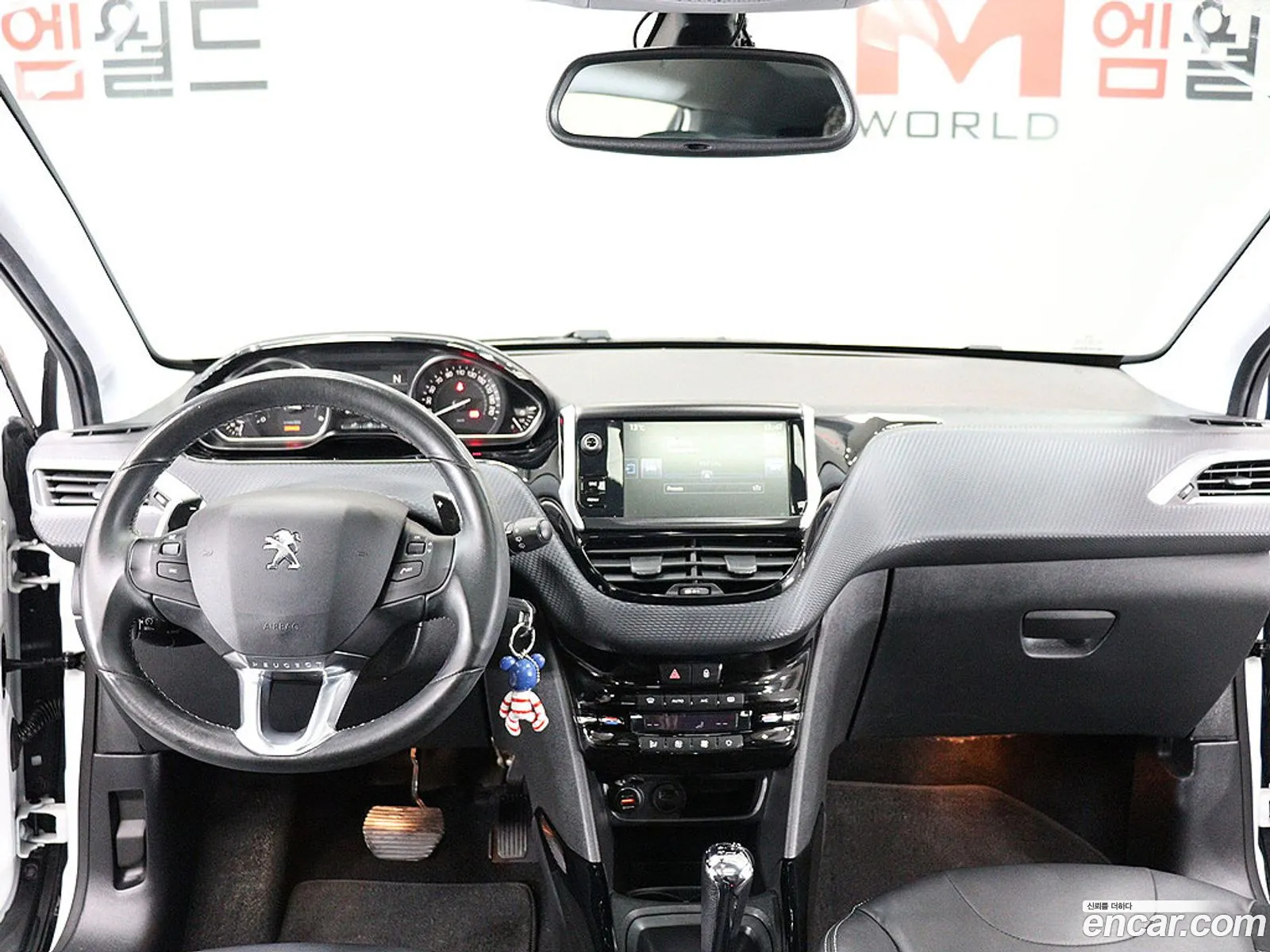 Peugeot 2008 2015 — 14