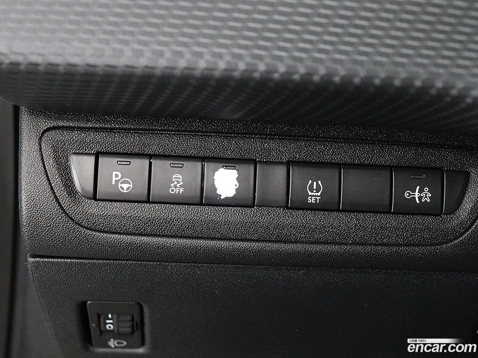 Peugeot 2008 2015 — 18