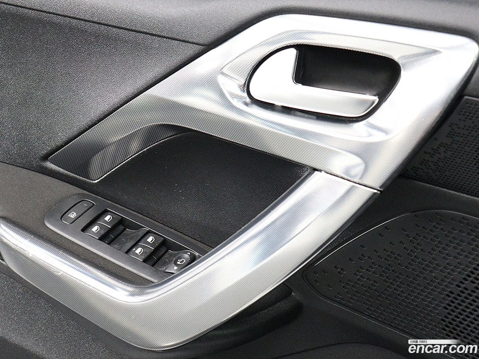 Peugeot 2008 2015 — 6