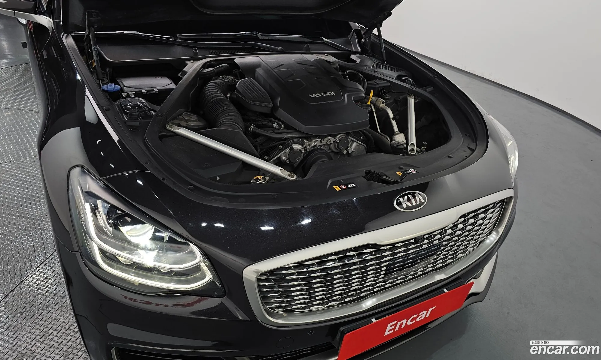 Kia The K9 2018 — 2