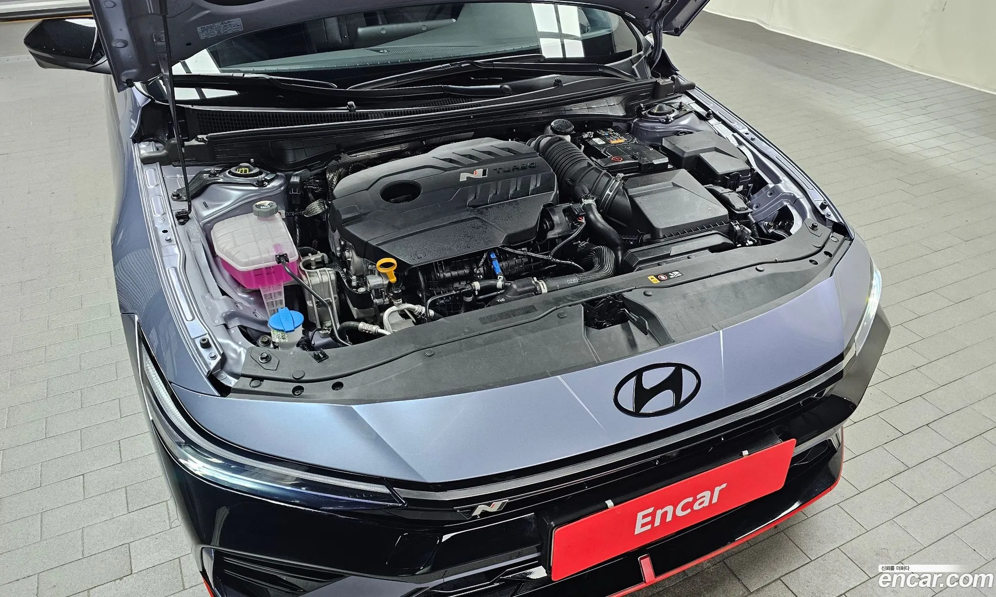 Hyundai Elantra 2025 — 3