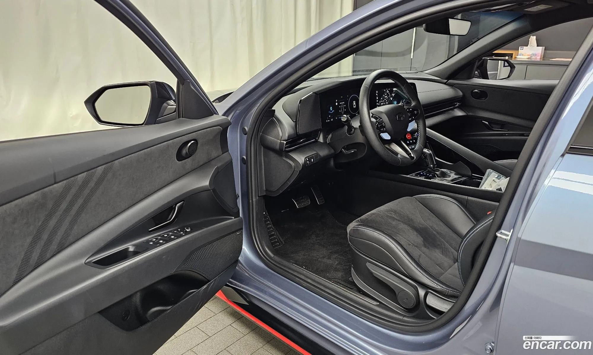 Hyundai Elantra 2025 — 12
