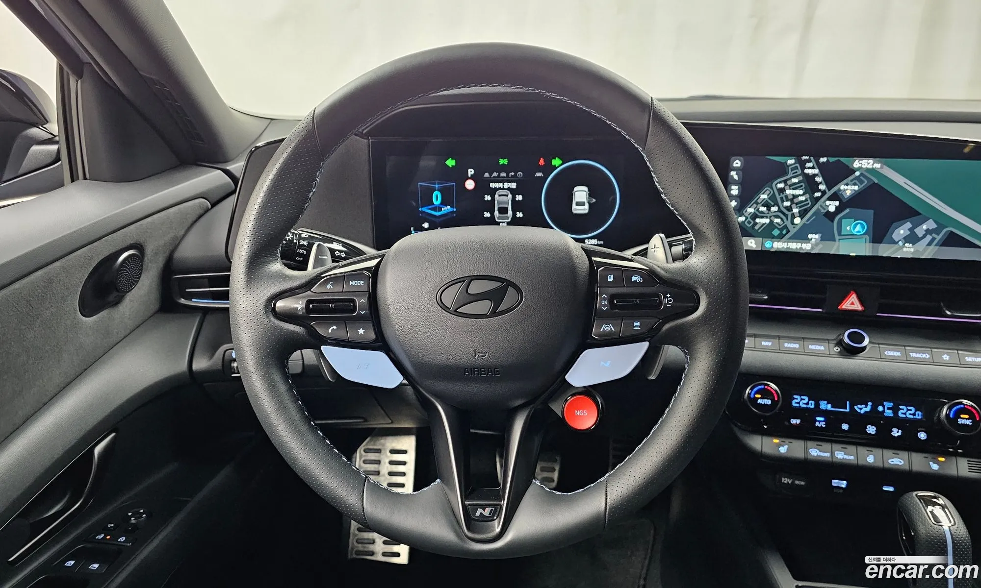 Hyundai Elantra 2025 — 6