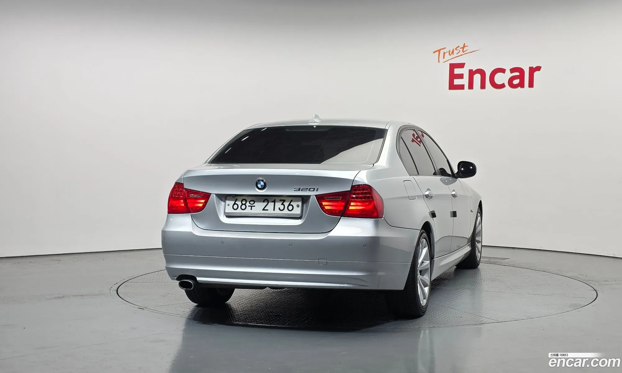 BMW 3 Series 2011 WBAPG5501BNM89768 — 12