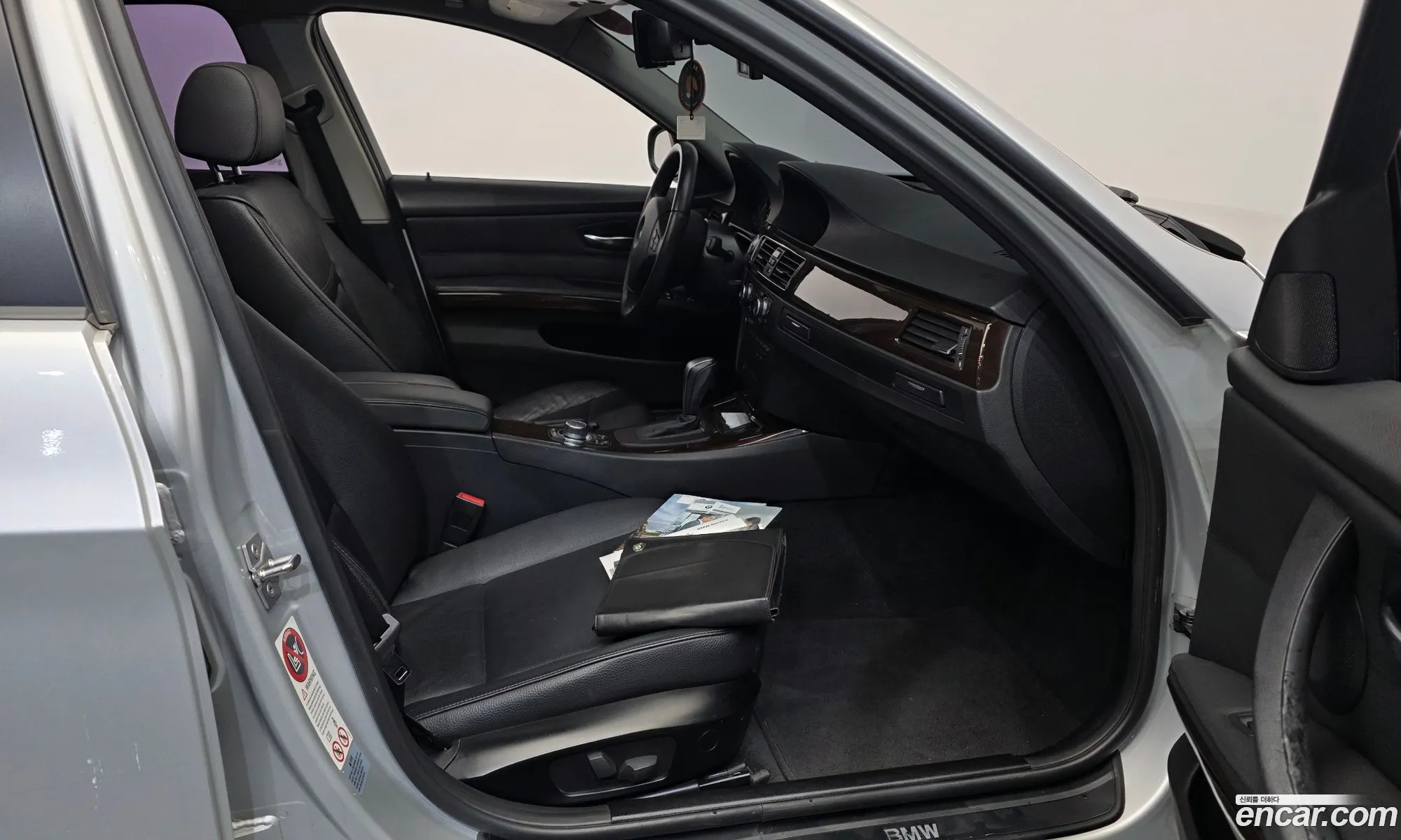 BMW 3 Series 2011 WBAPG5501BNM89768 — 4