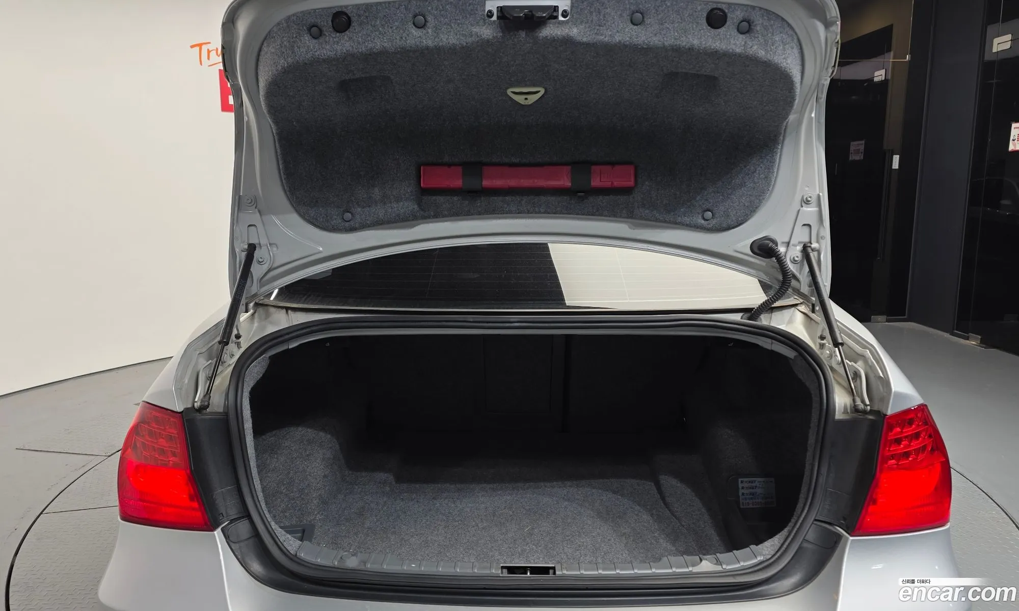 BMW 3 Series 2011 WBAPG5501BNM89768 — 7