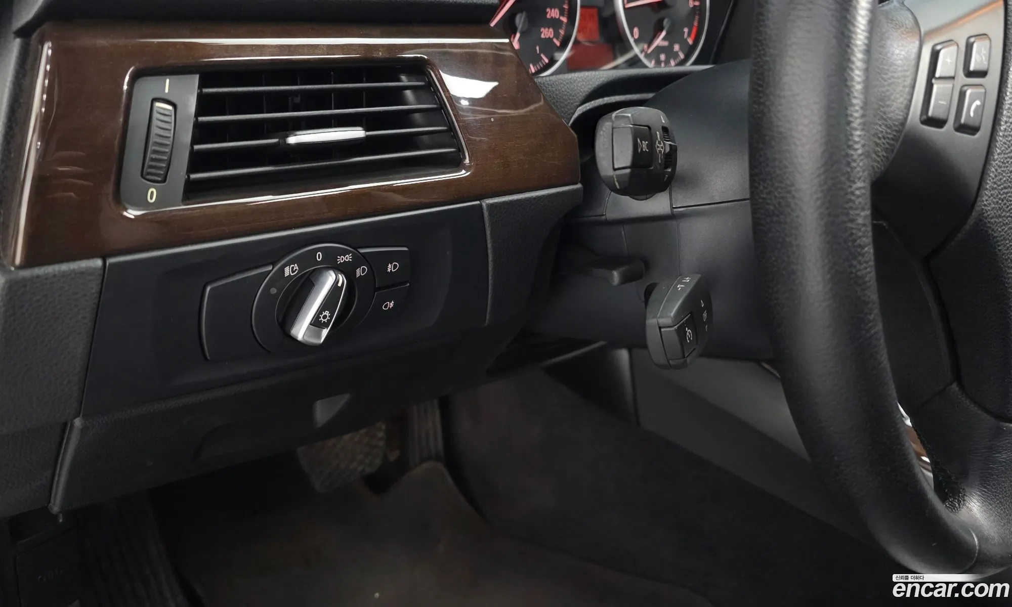 BMW 3 Series 2011 WBAPG5501BNM89768 — 14