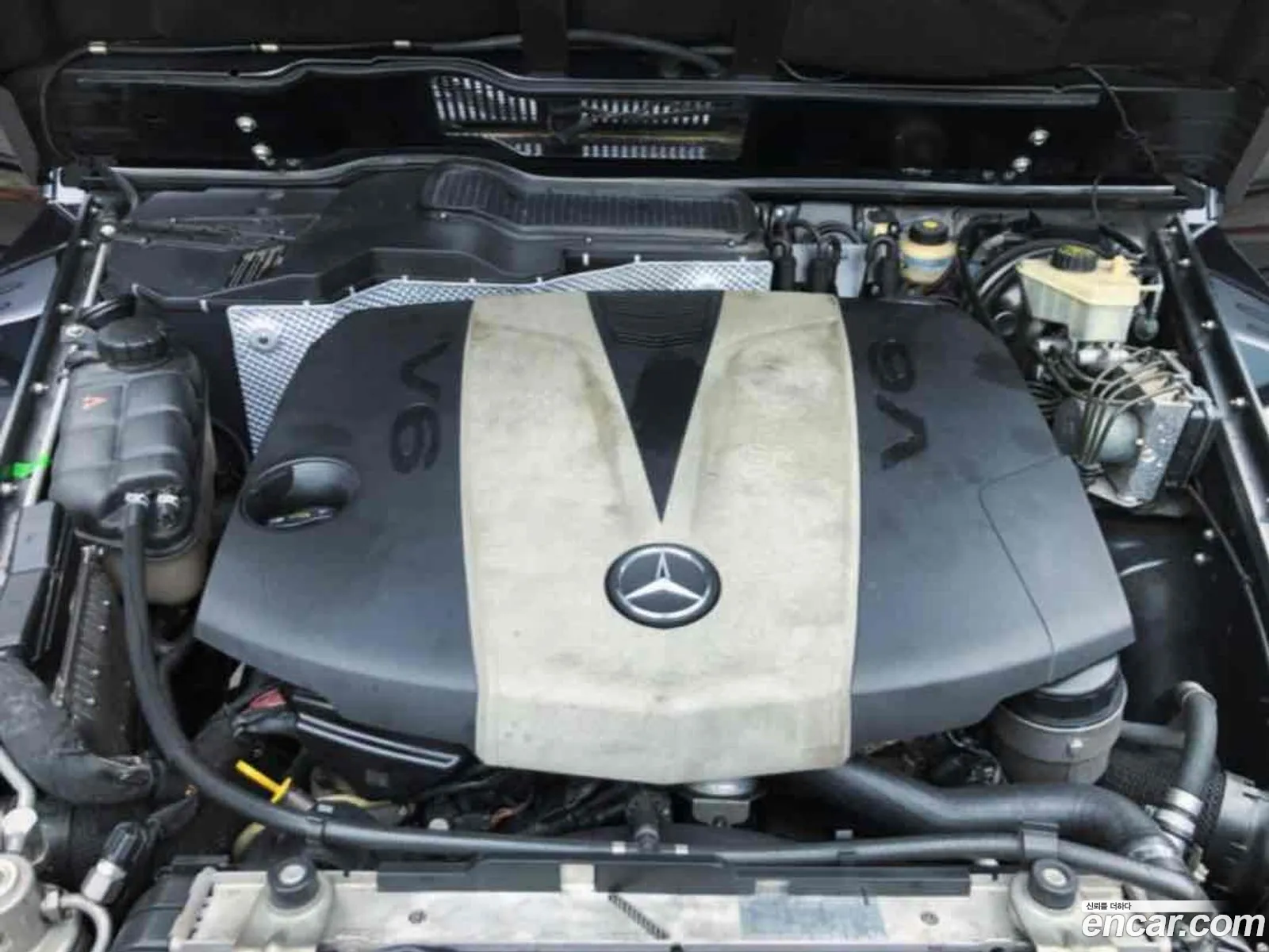 Mercedes-Benz G-Class W463 2012 — 13