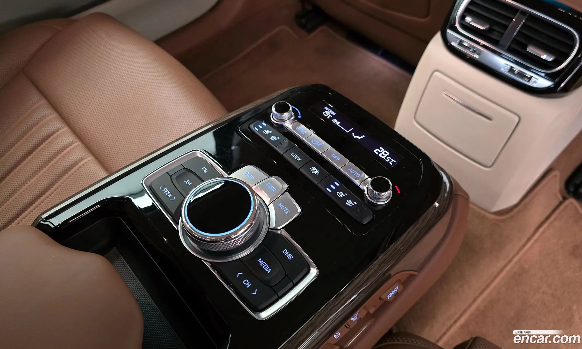 Genesis G90 2020 — 18