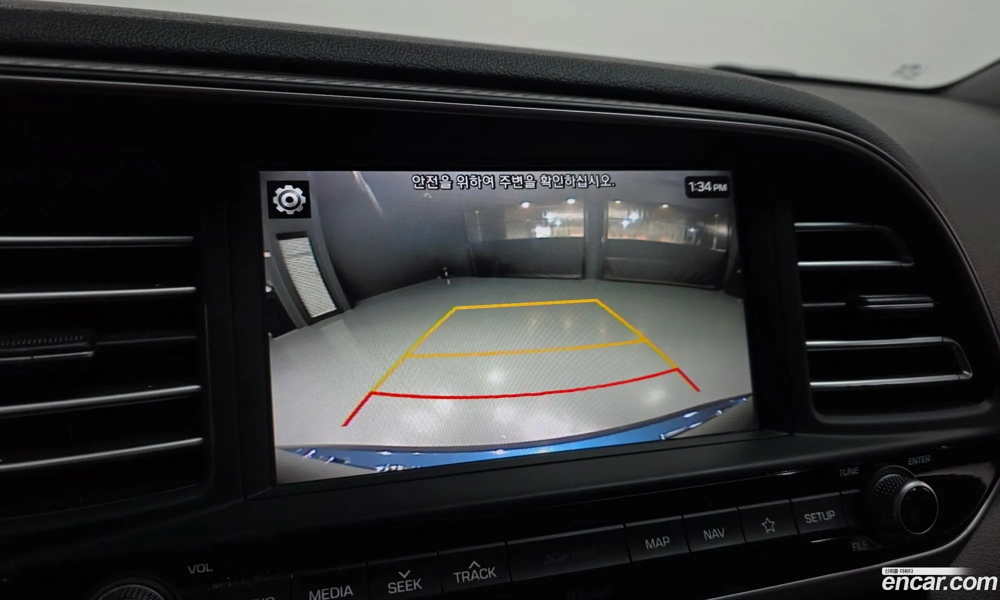 Hyundai Elantra AD 2018 — 20