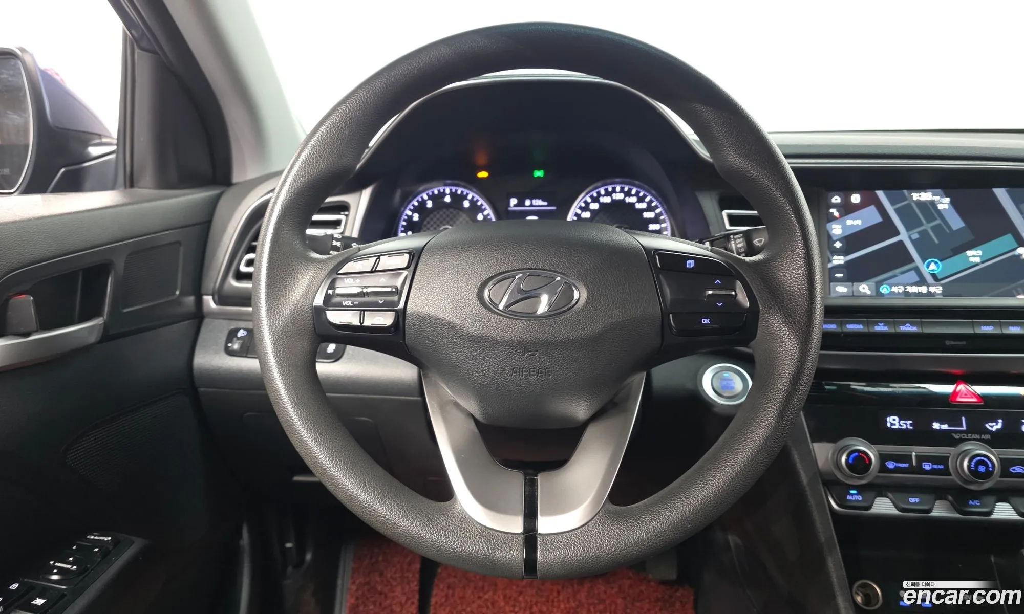 Hyundai Elantra AD 2018 — 5