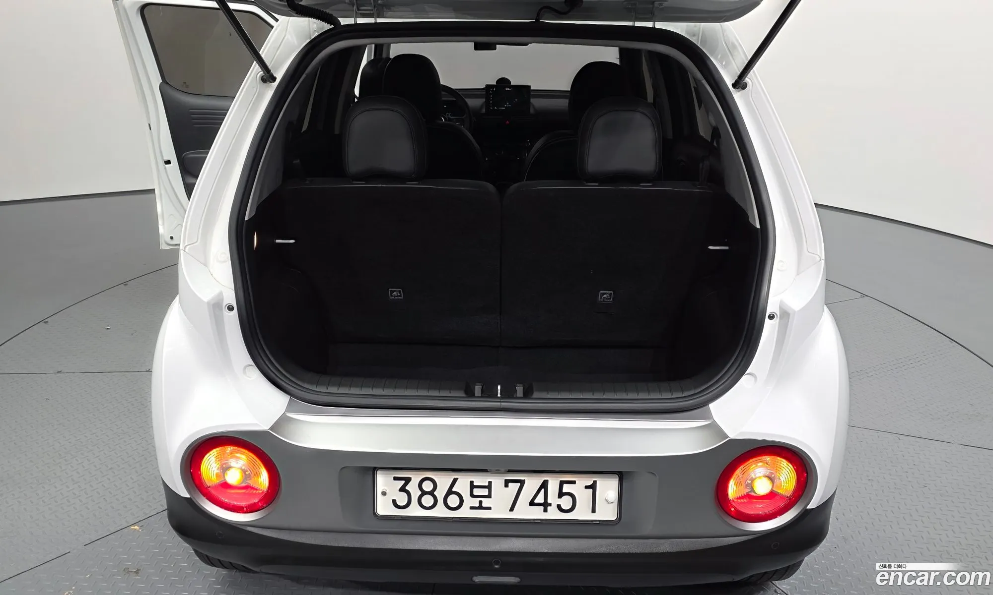 Hyundai Casper 2022 — 17