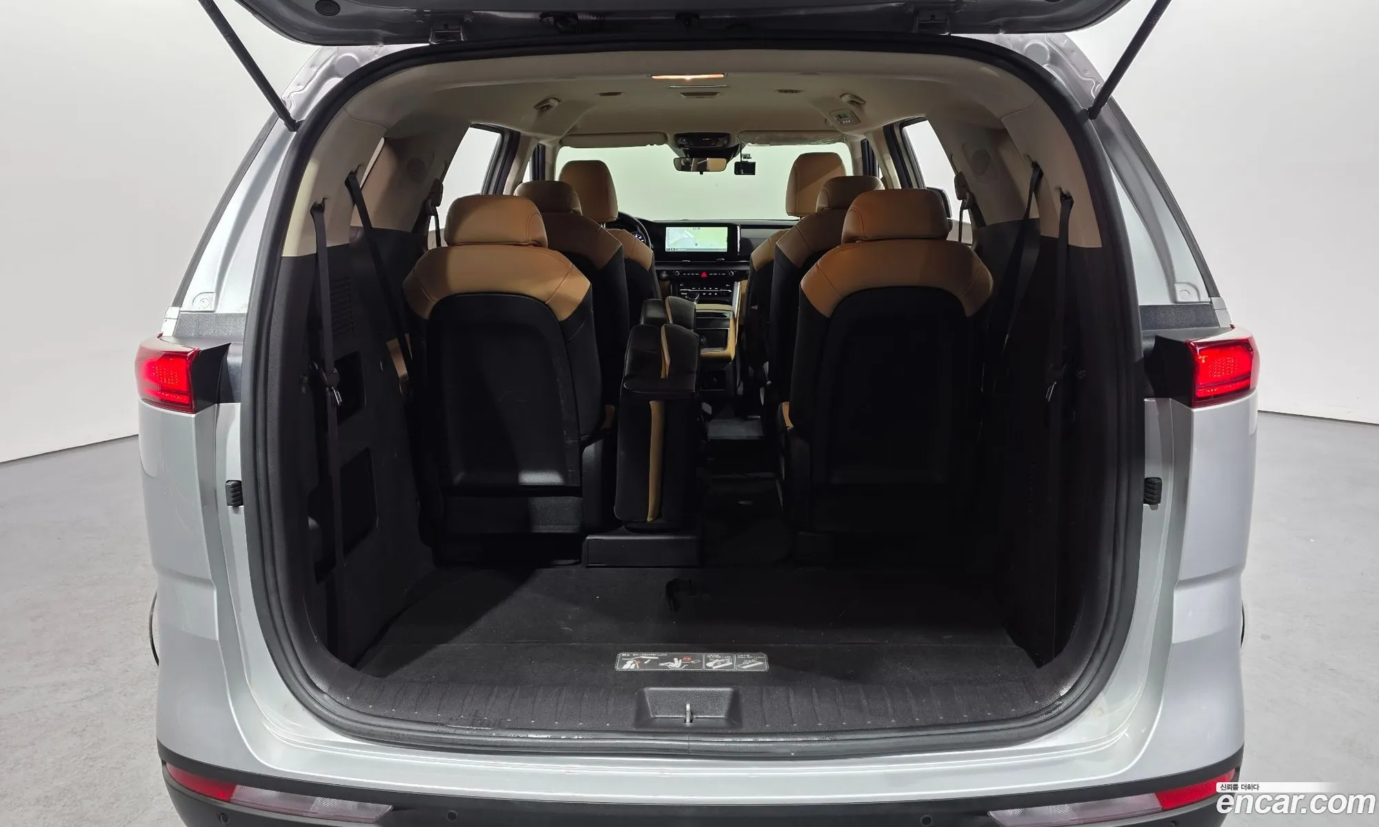 Kia Carnival 2022 — 8