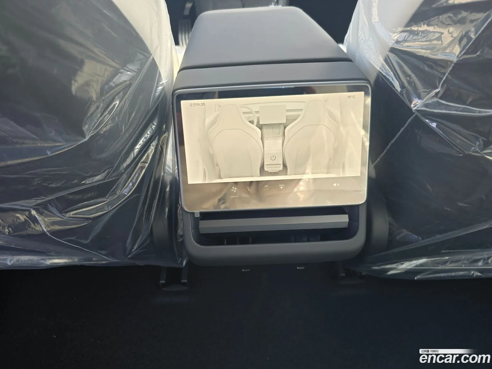 Tesla Model 3 2026 — 10